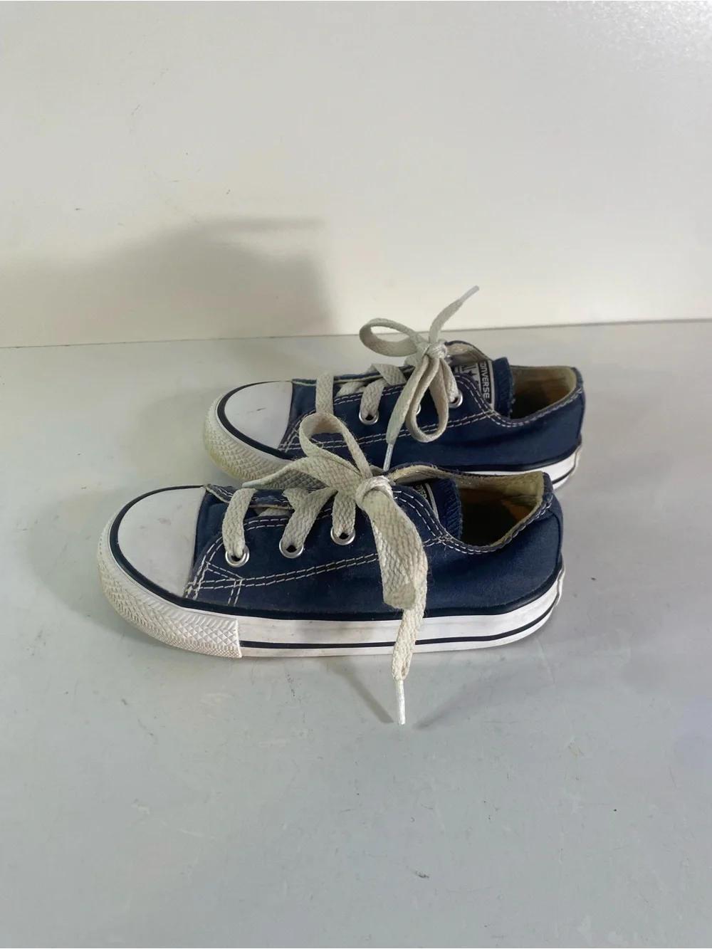 Converse Infant/Toddler Chuck Taylor All Star Low Top Size 8